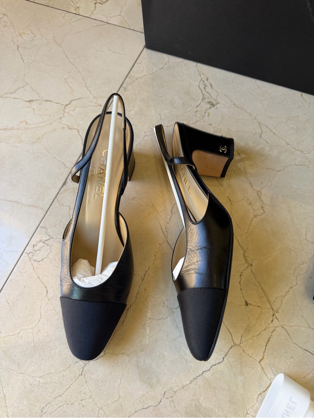 CHANEL Classic Black Slingback Pumps 39.5 + Box, Dust Bags & Shopping Bag - Picture 12 of 16
